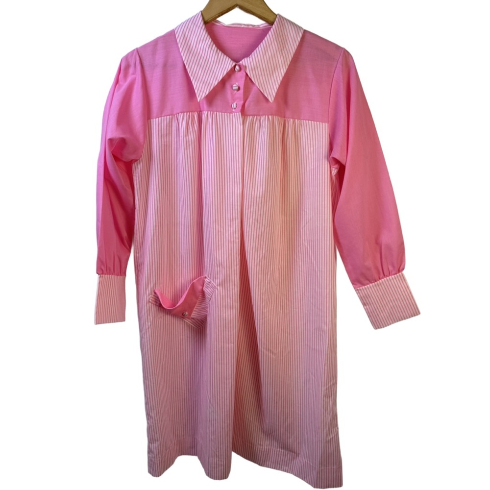 Chic vintage 60s shift dress